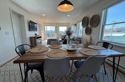 Lake Placid Apartment | Central Lake Placid Mountain Views