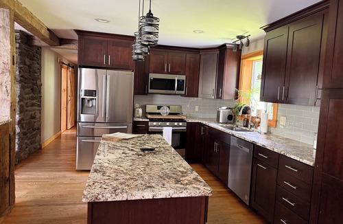 Poultney House | Charming 4-bedroom house with big yard in Poultney