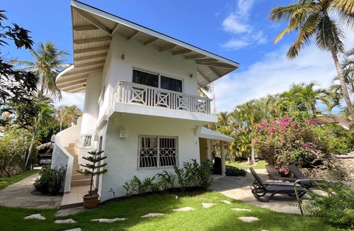 Cabarete Villa | Charming ocean front 2 bd villa in Cabarete Center