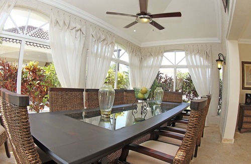 Cofresi Villa | Cheerful 4 bedroom Villa with Pool