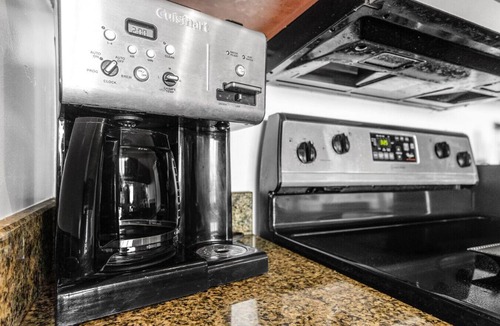 Brickell Apartment | City-View Retreat in Brickell 2BR + Free Parking