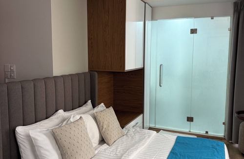 Hulhule Hotel | Club Three Executive Suite near Beach