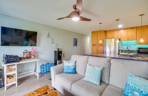 Kaunakakai Condo | Coastal Kaunakakai Condo w/Ocean-View Balcony!