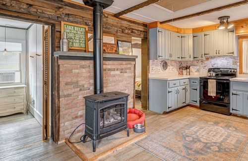 Schroon Lake Cabin | Cottage w/Shared Beach, Great Views, Walk to Town