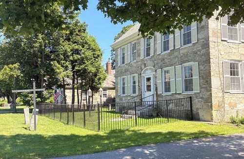 Chester Depot Apartment | Cozy 1-bedroom studio in Historic Stone Village of Chester