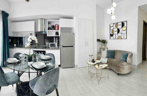 Sarasota Apartment | Cozy 1BR Apt, Full AC, Pool, Spectacular Rooftop Terrace, Great City Views