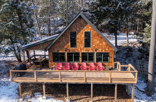 Bolton Landing Ski Chalet | Cozy 2-bedroom chalet in superb Bolton Landing with AC