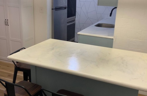 Foster Village Apartment | Cozy 3-bedroom apartment with WiFi in Centrally located Honolulu Salt Lake