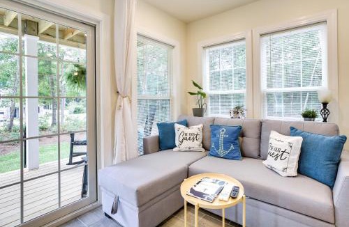 Southport House | Cozy Cottage: Minutes to Downtown Southport!