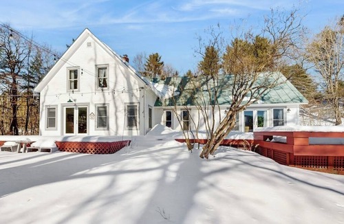 Cavendish House | Cozy farmhouse w/mountain views, woodstove, bbq, cable, close to Okemo, w/d