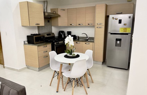 Serralles Apartment | Cozy Pool/Gym apartment 5 min from Agora Mall