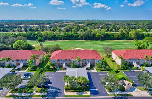 Naples Condo | Cypress Woods for Seasonal or Summer Stays W Golf