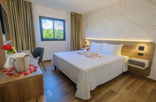 Villas Del Mar Hotel | Days Inn By Wyndham Juan Dolio
