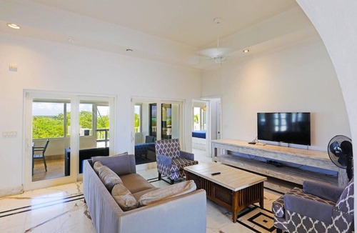 Casa de Campo Villa | Designed for those who seek a peaceful, high-design retreat.