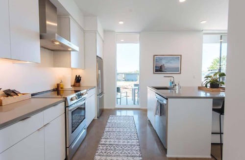 Egg Harbor Condo | Designer Townhome · Walk to Egg Harbor · Firepit