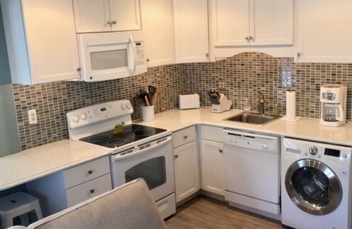 Dewey Beach Condo | Dewey Beach Condo 2BR + Sleeper - Family friendly! Walk to the beach!