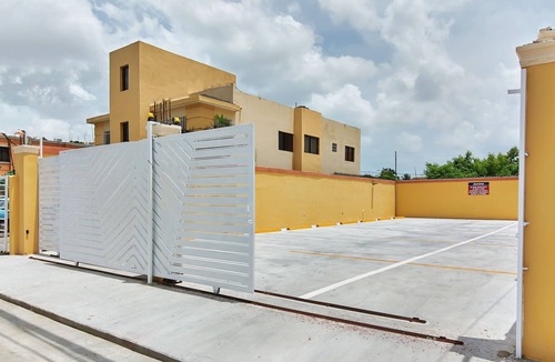 Corales del Sur House | Double Room 2 Beds with Terrace in Corales del Sur - Las Americas Airport