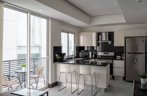Evaristo Morales Condo | Downtown*Cozy*1br* pool* 50mb| 5*YELLOWKEY