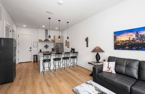 Inglewood Condo | East Nash Condo for 4 with Public Rooftop Near DT!