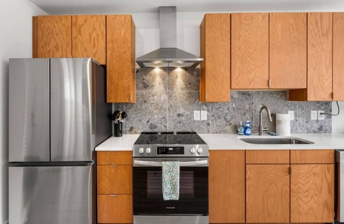 Talbot's Corner Condo | East Nashville Cozy Retreat