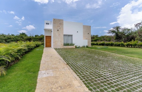 El Soco Villa | Elegant Beach Villa, Private Pool & Golf Course!