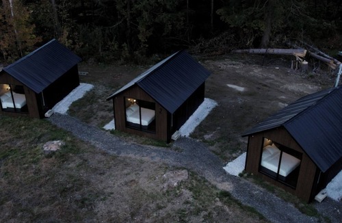 Brandon Cabin | Emrose Luxury Cabins 5