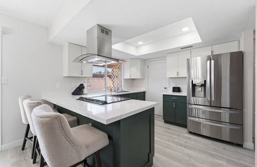 Bellair House | Endless Summer-2 BR 2 BA newly renovated: Close to Phoenix Scottsdale & Glendale