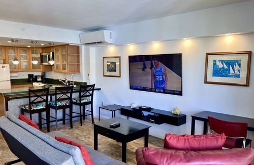 Waikiki Condo | Entire Condominium - Newly upgraded Waikiki TOP Floor ILIKAI Hotel