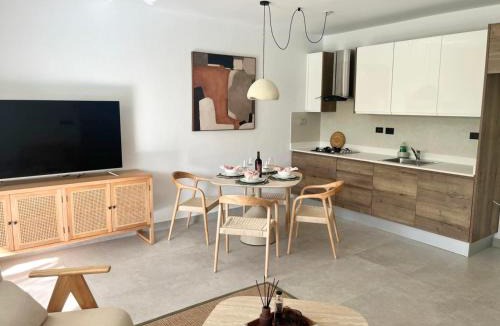 Dominicus Apartment | Estrella Izha 204