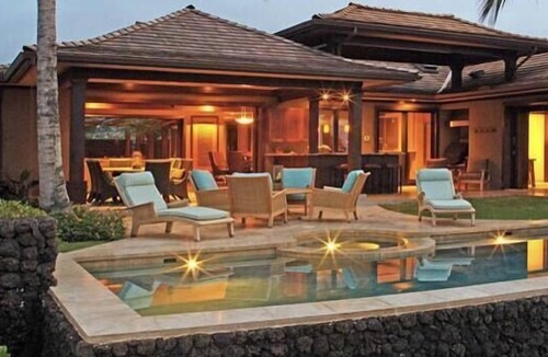 Kaupulehu House | Experience luxury near golf courses, 4 mins to Four Seasons Resort