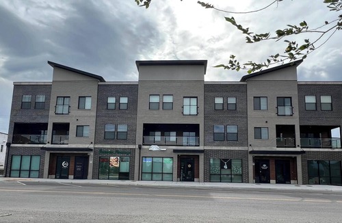 Draper Condo | Experience ski adventures nearby at our South Valley 3-bedroom Condo