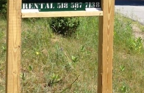 Chestertown Ski Chalet | Family-friendly log cabin with sandy beach, kayaks, near Lake George