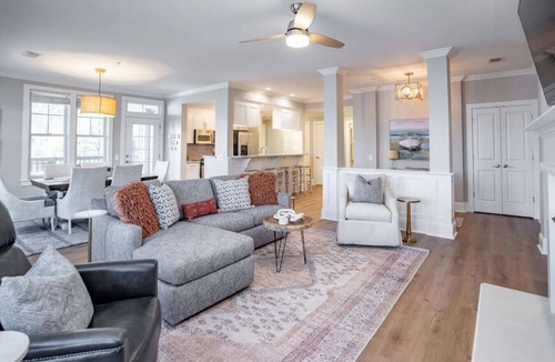 Greensboro Condo | Great Views, Great Location, Near Ritz, No Stairs