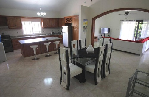 El Batey Villa | Guest-friendly 8BD villa in central Sosua, with pool, cable TV, fast internet!