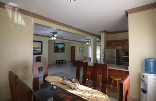 El Batey Villa | Guest-friendly villa in central Sosua, 3 bedrooms, private pool, cable TV, WiFi