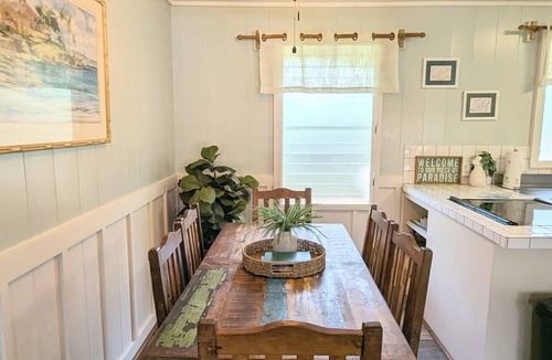 Kekaha House | Hale Mano Kia - New AC in Classic 3BR West Side Bungalow . TVNC# 5001