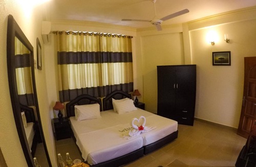 Dharavandhoo House | Hanifaru Transit Inn