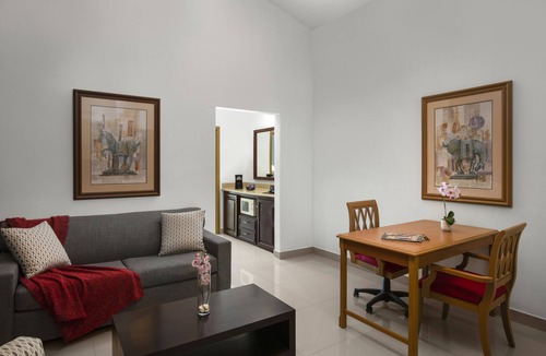 Juan Dolio Hotel | Hodelpa Garden Suites Golf & Convention Center