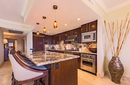 Honokowai Condo | Honua Kai | 3 Free Rental Cars | KBM Resorts | Wrap Around Lanai | 3 Multi-Listing Units, 7 Bedrooms | HK ML-3452