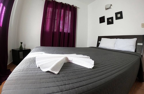 Playa Chiquita Hotel | Hotel Coral Blanco