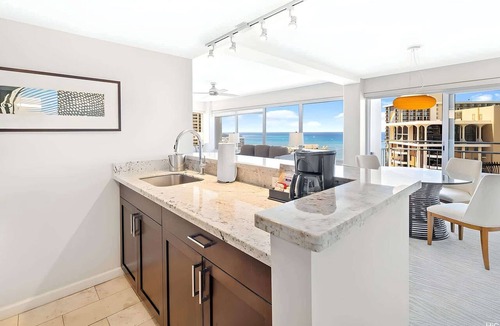 Waikiki Condo | Ilikai - 4BR Condos - Sleeps 12