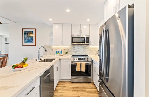 Waikiki Condo | Ilikai condo w/ocean view & beach access