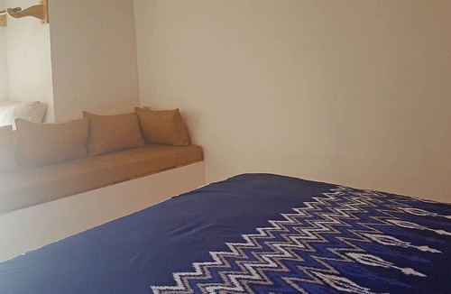La Mulata Hotel | Inexpensive guest-friendly hotel room, with tropical garden and restaurant
