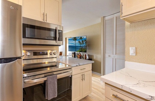 Maalaea Condo | Island Sands by Coldwell Banker Island Vacations