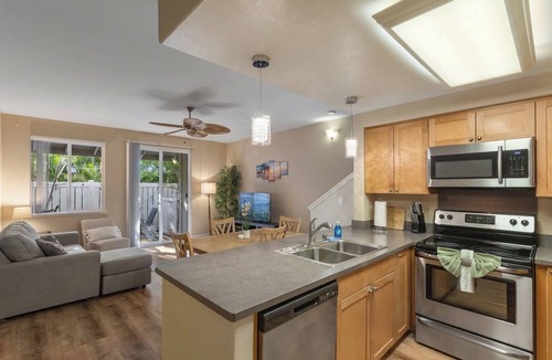 Kapolei Villa | Ko Olina Townhome - Garage, W/D, Amenities