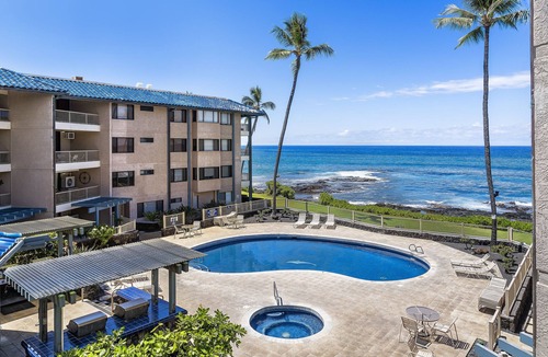 Historic Kailua Village Condo | Kona Reef Resort Condo F16 - 10% Discount on 7 day booking