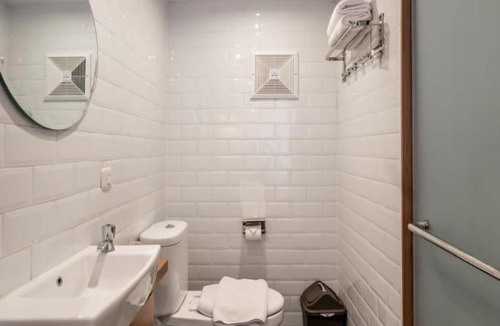 Oro Oro Ombo Hotel | Kontena Hotel