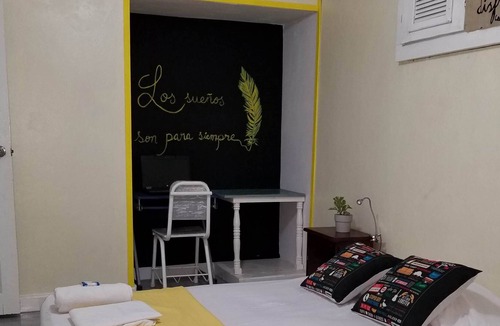 Ciudad Nueva House | La Puerta Roja Guest House