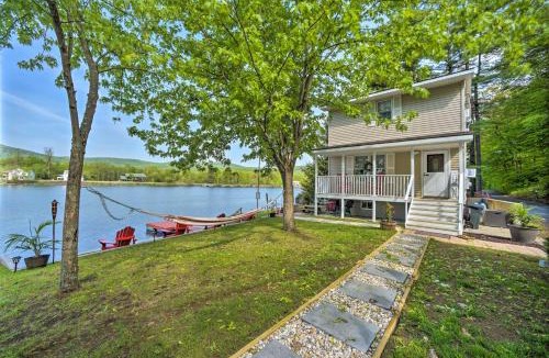Lake Luzerne House | Lake Luzerne Home w/Fire Pit on Hudson River