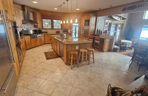 Schroon Lake House | Lakeside Retreat at Schroon Lake Spacious home with lakeside access and moorings